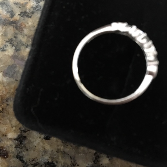 10k Diamond swirl band genuine earth mined Diamond ring modern design - Picture 4 of 9